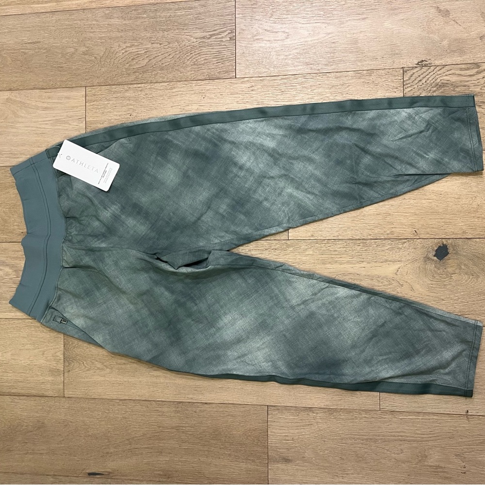 NWT Athleta Nolita cropped pant size 4